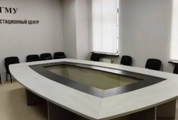 Стол и тумба для конференц-зала