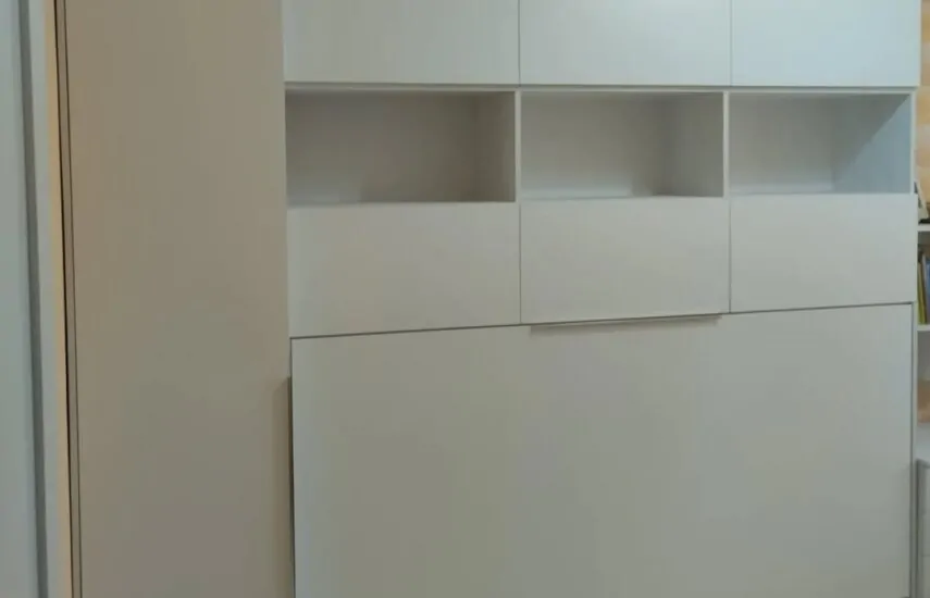 Комплект мебели в детскую комнату с односпальной кроватью-трансформер