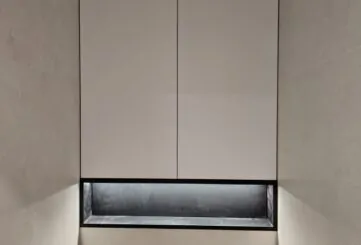 Шкаф в туалет с подсветкой