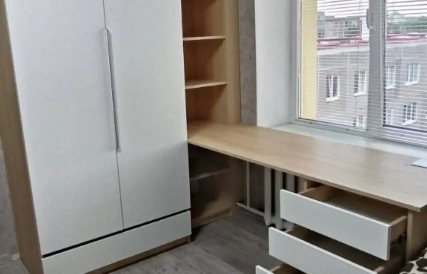 Комплект мебели в детскую комнату