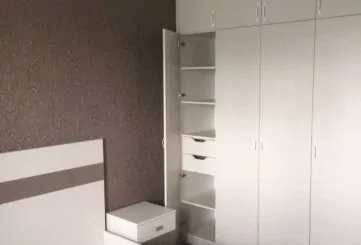 Кровать с тумбами и шкафом