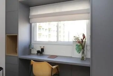 Стол-стеллаж в детскую комнату в серых тоннах